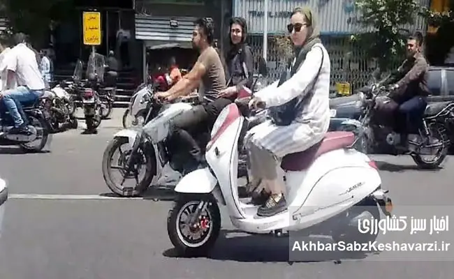 صدور-گواهینامه-موتورسیکلت-برای-بانوان