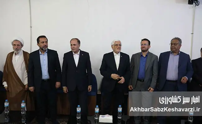 تصاویر-صمیمانه-وزیر-جهاد-کشاورزی-(نوری)-و-عارف-در-کنار-«ژن-برتر»-2