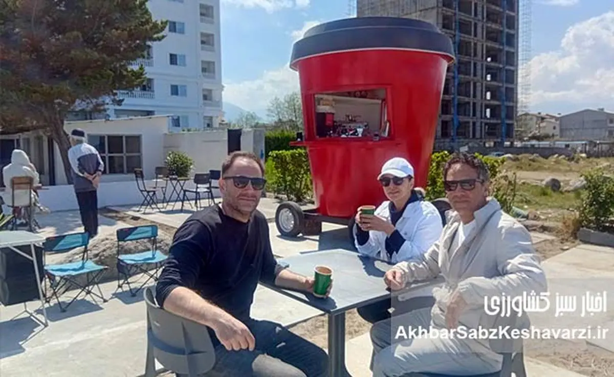 کافه‌بار «سل»؛ کسب‌وکاری جوان با طعم قهوه و چشم‌انداز در ساحل نور و رویان