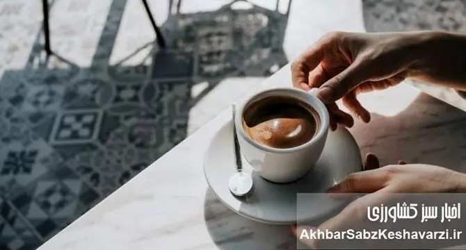 نوشیدن قهوه در هوای گرم؛ با احتیاط لذت ببرید