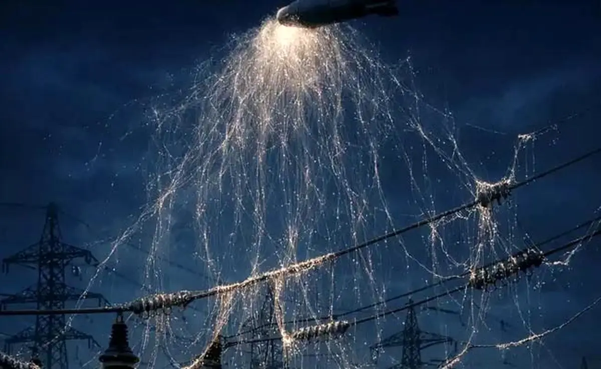 بمب گرافیتی؛ سلاح خاموشی که بدون انفجار نیروگاه‌ها را می‌خواباند