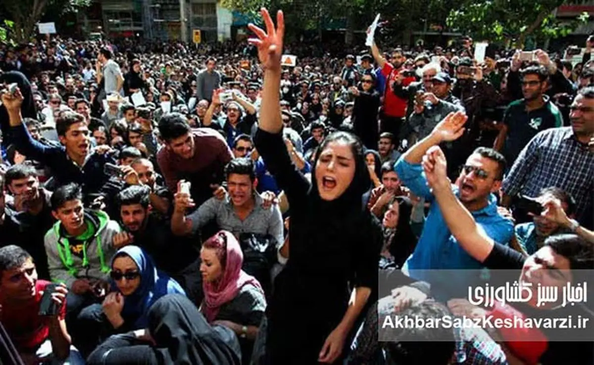 حکومت خود را از پشتیبانی مردم بی‌نیاز نبیند؛ اهمیت آزادی‌های مدنی در موقعیت‌های بحرانی