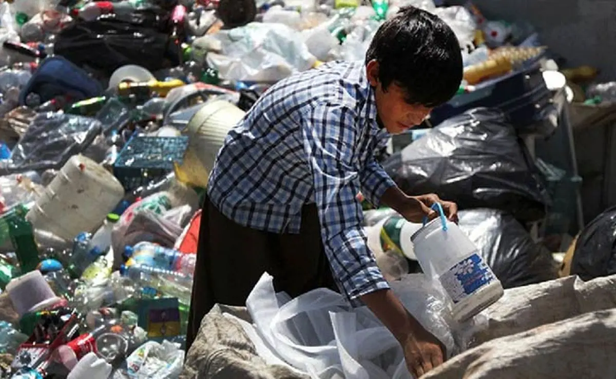 درآمد ۳۰ میلیون تومانی مافیای زباله به ازای هر زباله‌گرد در ماه

