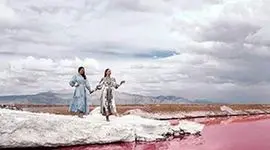 دریاچه نمک مهارلو؛ جاذبه مسحور کننده شیراز